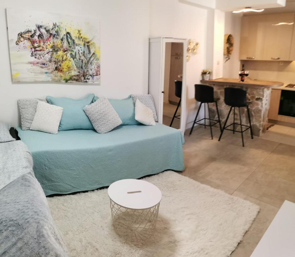 Near Beach Studio Kaštela Εξωτερικό φωτογραφία